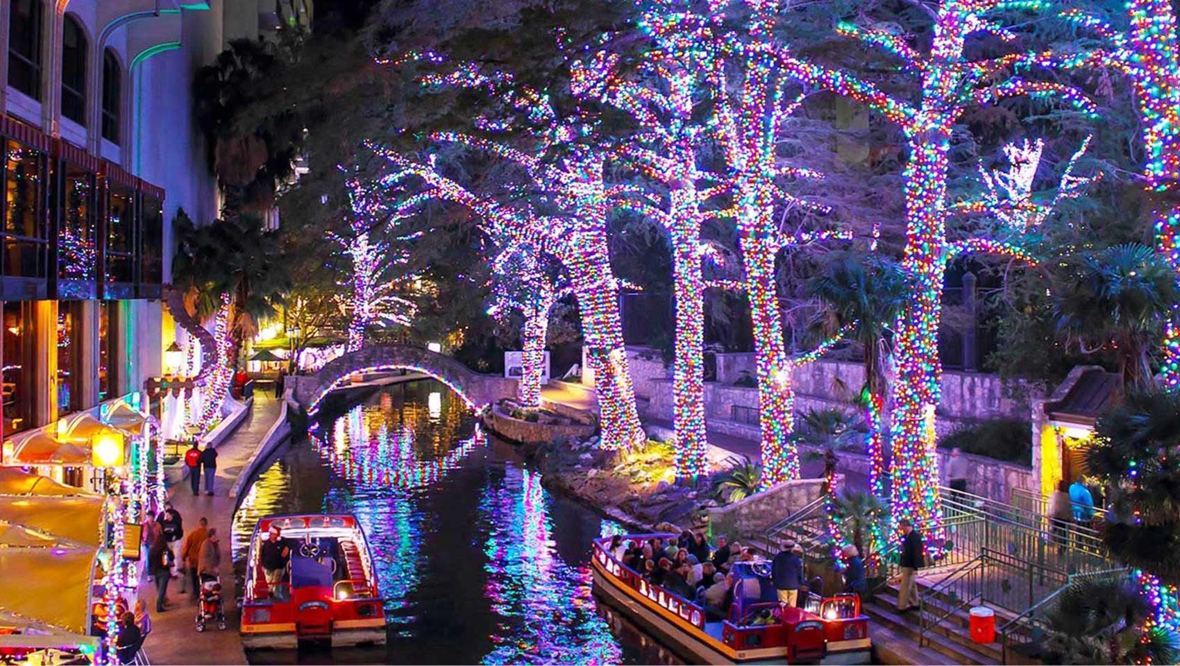 San Antonio holiday decor